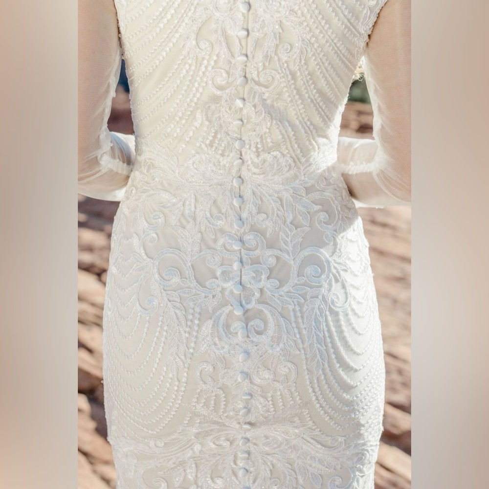 Wedding Dress Modest Mon Cheri Size 6 - Picture 3 of 12